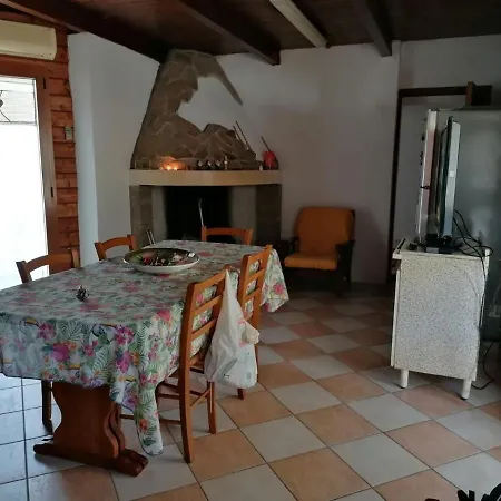 Casa Vacanze Chalet Pino Holiday home Sarroch